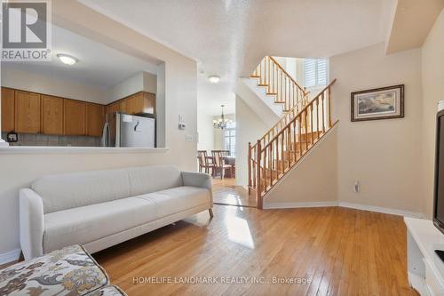 80 Mcfeeters Crescent, Clarington, ON - Indoor Photo Showing Living Room