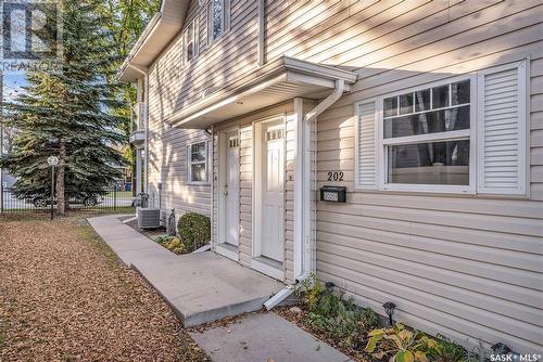 202D 141 105Th Street W, Saskatoon, SK - Outdoor