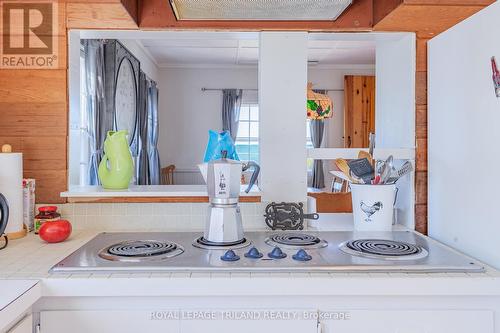 7856 Sydney Walkway, Lambton Shores (Port Franks), ON - Indoor Photo Showing Kitchen