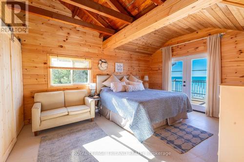 7856 Sydney Walkway, Lambton Shores (Port Franks), ON - Indoor Photo Showing Bedroom