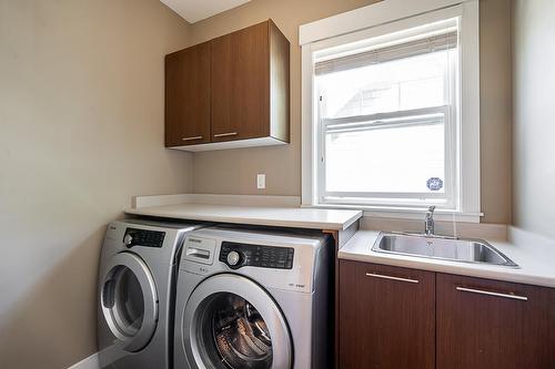 7 15988 32 Avenue, Surrey, BC - Indoor Photo Showing Laundry Room