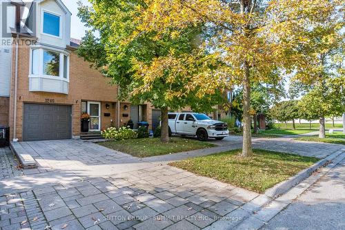 1240 West Shore Drive, Mississauga, ON - Outdoor With Facade