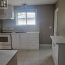 32 Belmont Drive, Brampton, ON  - Indoor Photo Showing Kitchen 