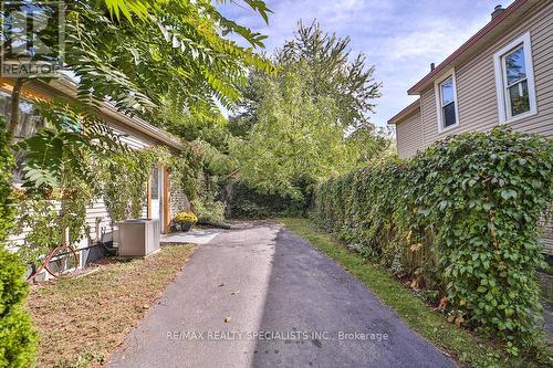 6068 Drummond Road, Niagara Falls, ON - Outdoor