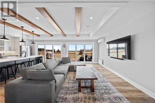 91 Stanley Drive, Sackville, NB - Indoor Photo Showing Living Room