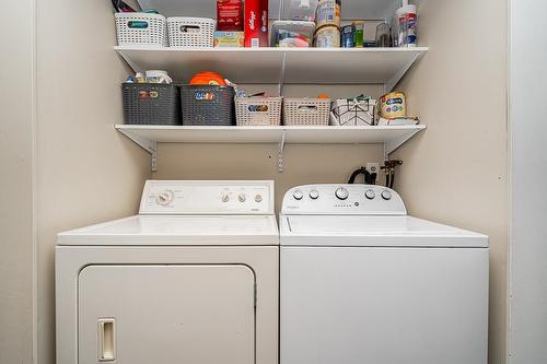 1806 10620 150 Street, Surrey, BC - Indoor Photo Showing Laundry Room