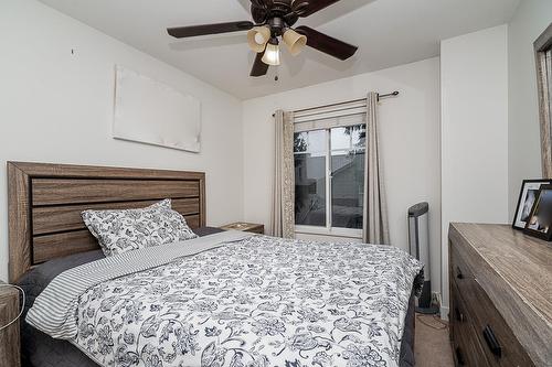 23 13864 Hyland Road, Surrey, BC - Indoor Photo Showing Bedroom