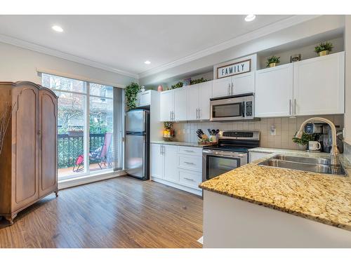 27 7088 191 Street, Surrey, BC - Indoor Photo Showing Kitchen With Stainless Steel Kitchen With Double Sink