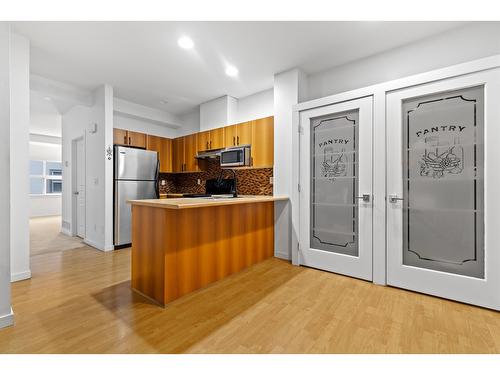 5 6366 126 Street, Surrey, BC - Indoor Photo Showing Kitchen