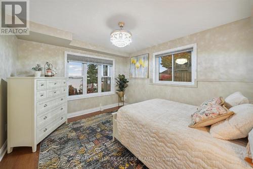 1315 Gail Park Drive, Smith-Ennismore-Lakefield, ON - Indoor Photo Showing Bedroom