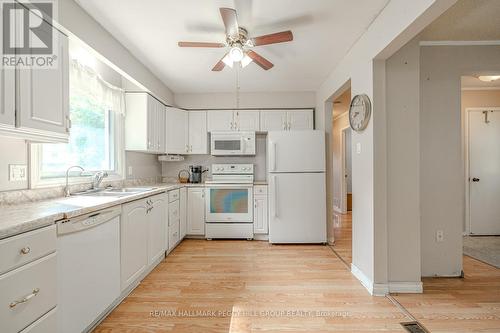 941 Victoria Street, Midland, ON - Indoor Photo Showing Kitchen With Double Sink