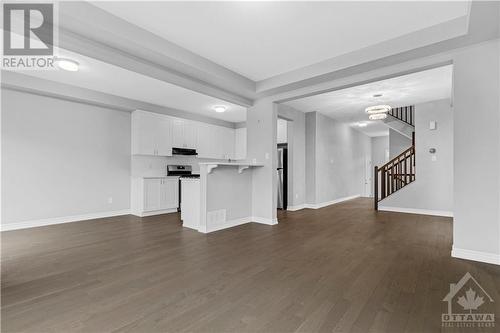 522 Flagstaff Drive, Ottawa, ON - Indoor Photo Showing Kitchen