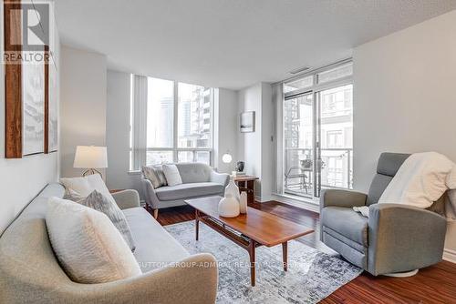 407 - 5 Michael Power Place, Toronto, ON - Indoor Photo Showing Living Room