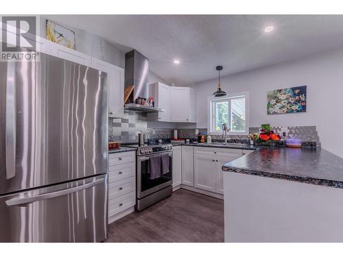 7310 Dawson Road, Prince George, BC - Indoor Photo Showing Kitchen