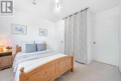 10 Parklawn Drive, Brampton, ON - Indoor Photo Showing Bedroom