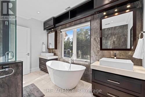 11 Burrows Avenue, Toronto, ON - Indoor Photo Showing Bathroom