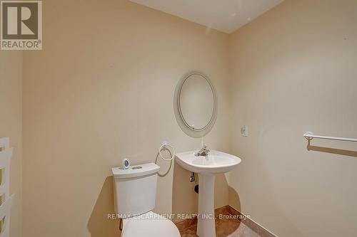 2177 Forest Gate Park, Oakville, ON - Indoor Photo Showing Bathroom