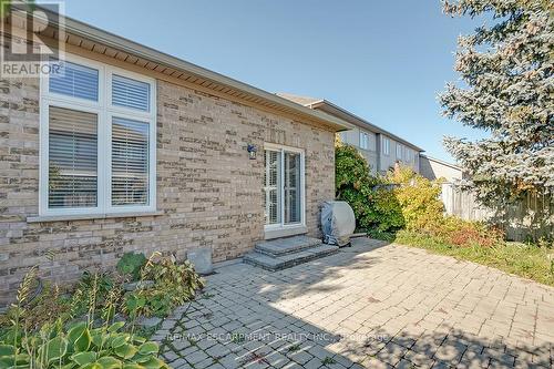 2177 Forest Gate Park, Oakville, ON - Outdoor