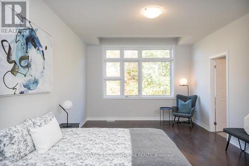 3401 Vernon Powell Drive, Oakville, ON - Indoor Photo Showing Bedroom