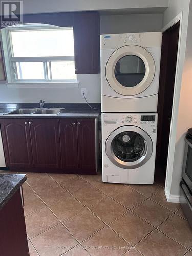 39 Aloma Crescent, Brampton, ON - Indoor Photo Showing Laundry Room