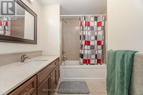 1806 - 100 John Street, Brampton, ON - Indoor Photo Showing Bathroom