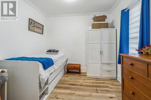 491 Ferguson Avenue N, Hamilton, ON - Indoor Photo Showing Bedroom