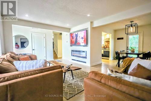 500 Lakeside Road, Fort Erie, ON - Indoor Photo Showing Living Room