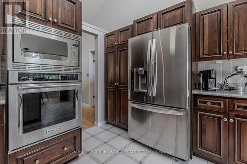 11 Weneil Drive, Hamilton, ON - Indoor Photo Showing Kitchen