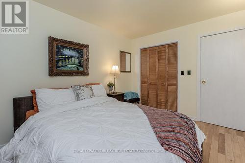 11 Weneil Drive, Hamilton, ON - Indoor Photo Showing Bedroom