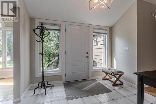 11 Weneil Drive, Hamilton, ON - Indoor Photo Showing Other Room