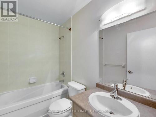 702 - 600 Fleet Street, Toronto, ON - Indoor Photo Showing Bathroom