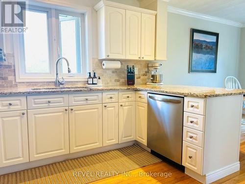 157 Allan Street, Timmins (Connaught Hill), ON - Indoor Photo Showing Kitchen