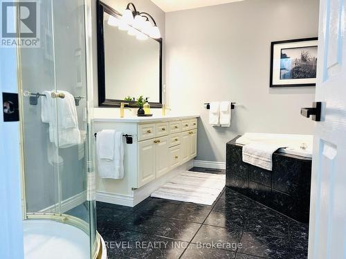 157 Allan Street, Timmins (Connaught Hill), ON - Indoor Photo Showing Bathroom