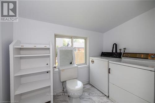 1809 3Rd Avenue W, Owen Sound, ON - Indoor Photo Showing Laundry Room