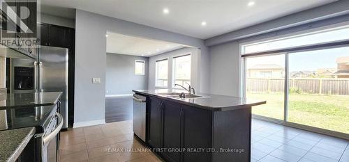 146 Britannia Avenue E, Oshawa, ON - Indoor Photo Showing Kitchen