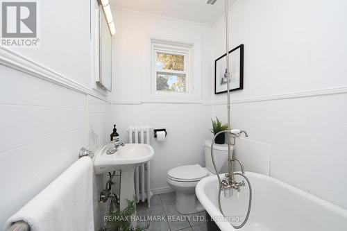 36 Bertmount Avenue, Toronto, ON - Indoor Photo Showing Bathroom