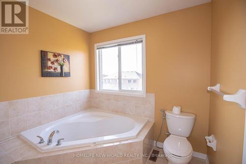 94 Petermann Street, Aurora, ON - Indoor Photo Showing Bathroom