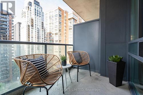 1003 - 1121 Bay Street, Toronto, ON - Outdoor With Balcony With Exterior