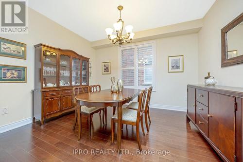 84 Northwest Court, Halton Hills, ON - Indoor Photo Showing Dining Room