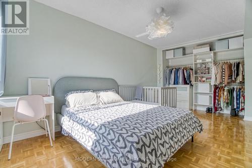 518 - 1000 Cedarglen Gate, Mississauga, ON - Indoor Photo Showing Bedroom