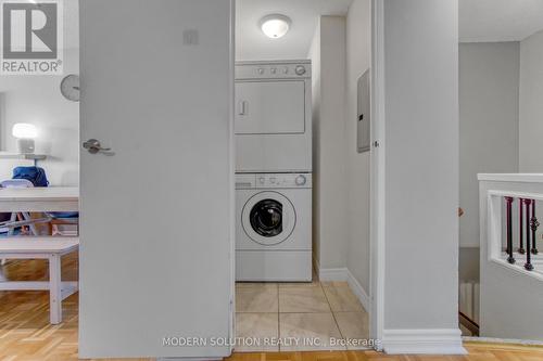 518 - 1000 Cedarglen Gate, Mississauga, ON - Indoor Photo Showing Laundry Room