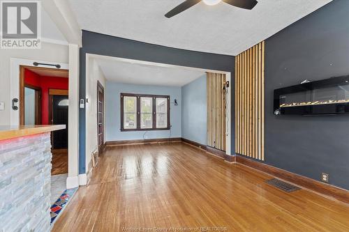 1360 Dougall Avenue, Windsor, ON - Indoor Photo Showing Other Room