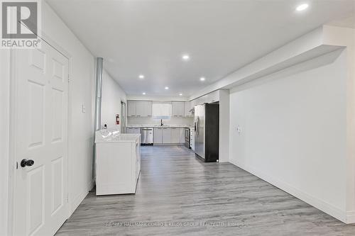 75 College Park Drive, Welland, ON - Indoor Photo Showing Laundry Room