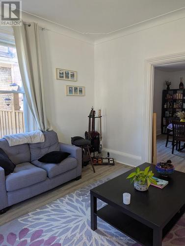 159 Wellington Street, Cambridge, ON - Indoor Photo Showing Living Room