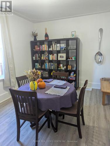 159 Wellington Street, Cambridge, ON - Indoor Photo Showing Dining Room