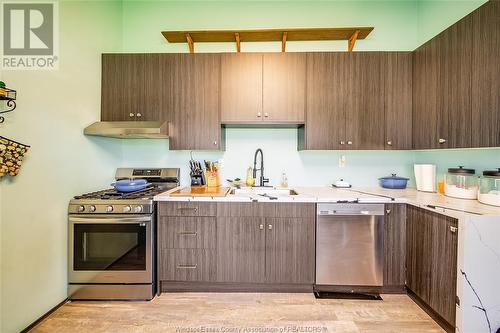 72 Randolf, Chatham, ON - Indoor Photo Showing Kitchen