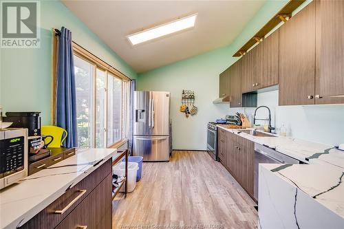 72 Randolf, Chatham, ON - Indoor Photo Showing Kitchen