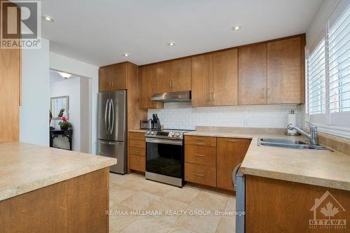 61 Birchview Road, Ottawa, ON - Indoor Photo Showing Kitchen With Double Sink