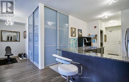 210 - 70 Shipway Avenue, Clarington (Newcastle), ON - Indoor Photo Showing Kitchen With Double Sink