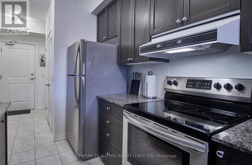 210 - 70 Shipway Avenue, Clarington (Newcastle), ON - Indoor Photo Showing Kitchen